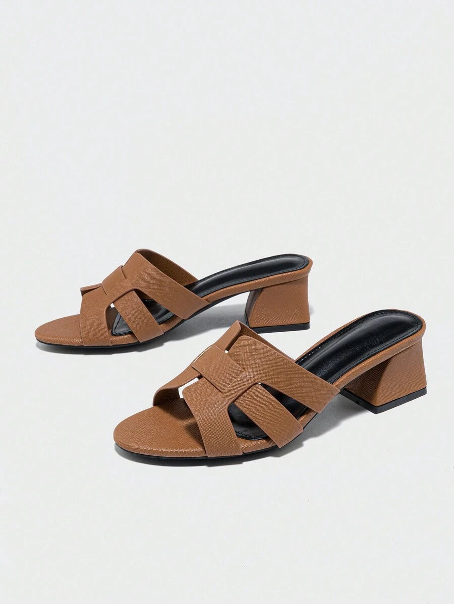 صنادل نسائية