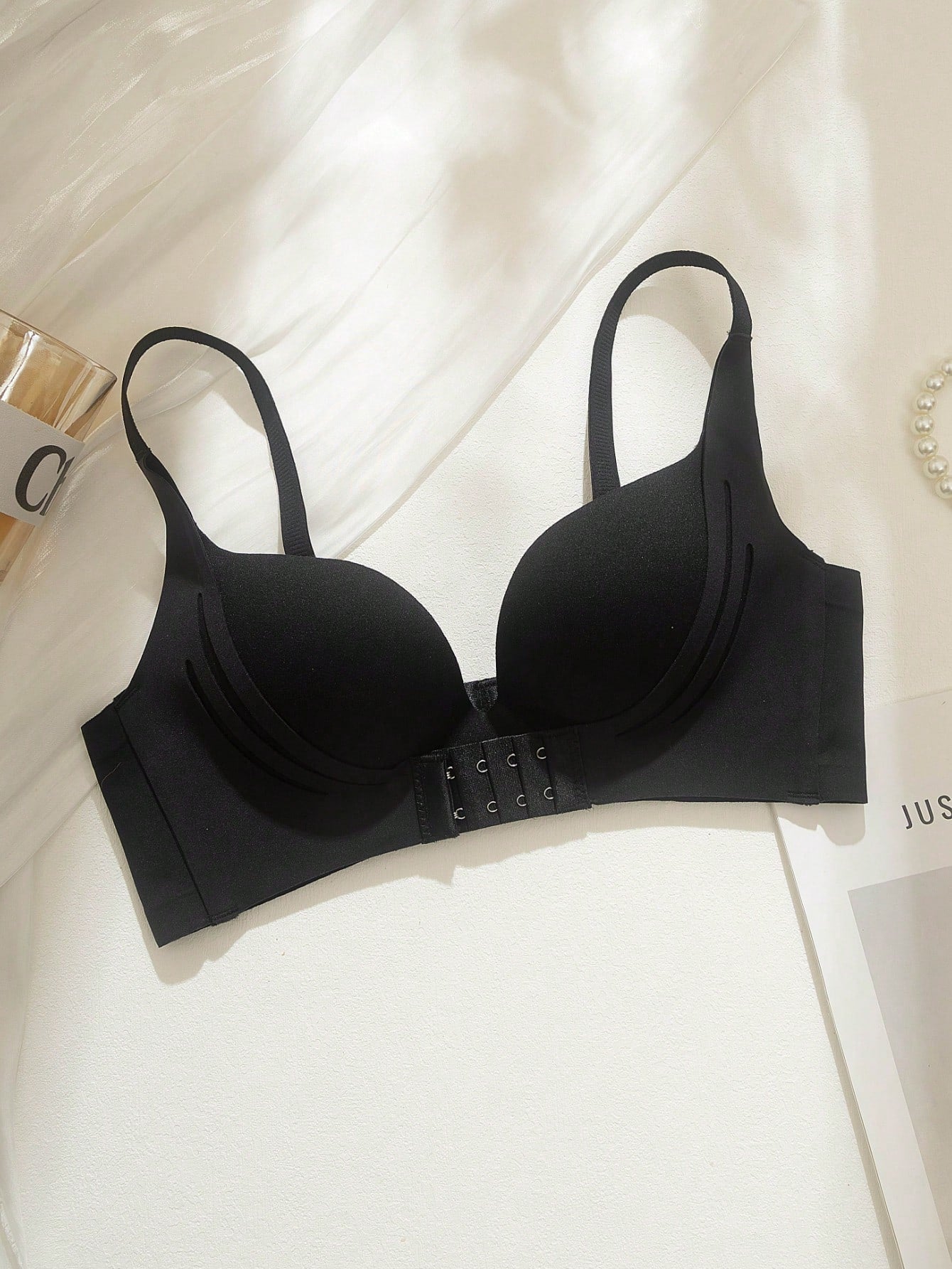 حمالة صدر بتأثير رفع قوي باللون الأحادي للنساء