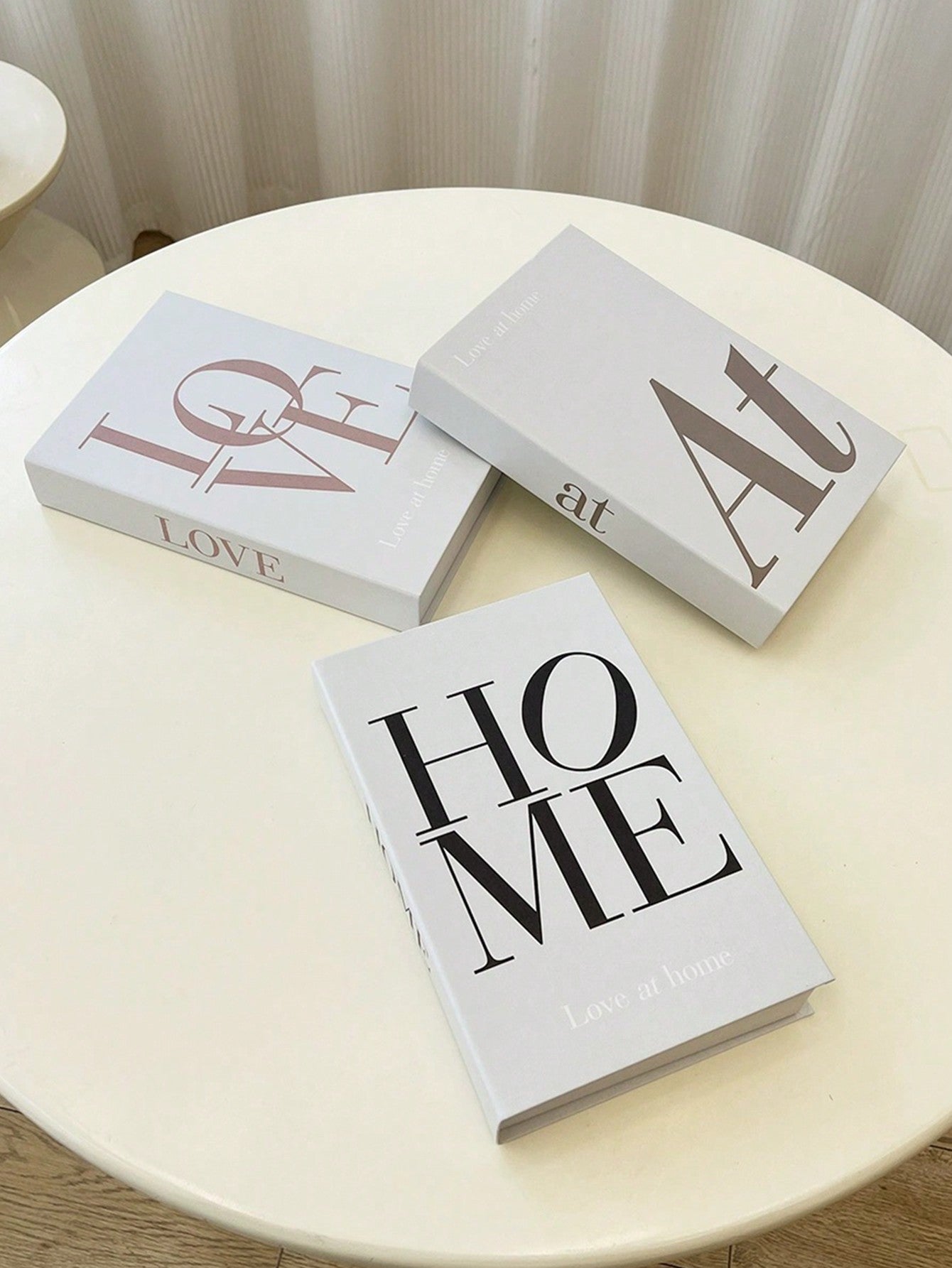 زينة كتاب قابل للطي محاكى