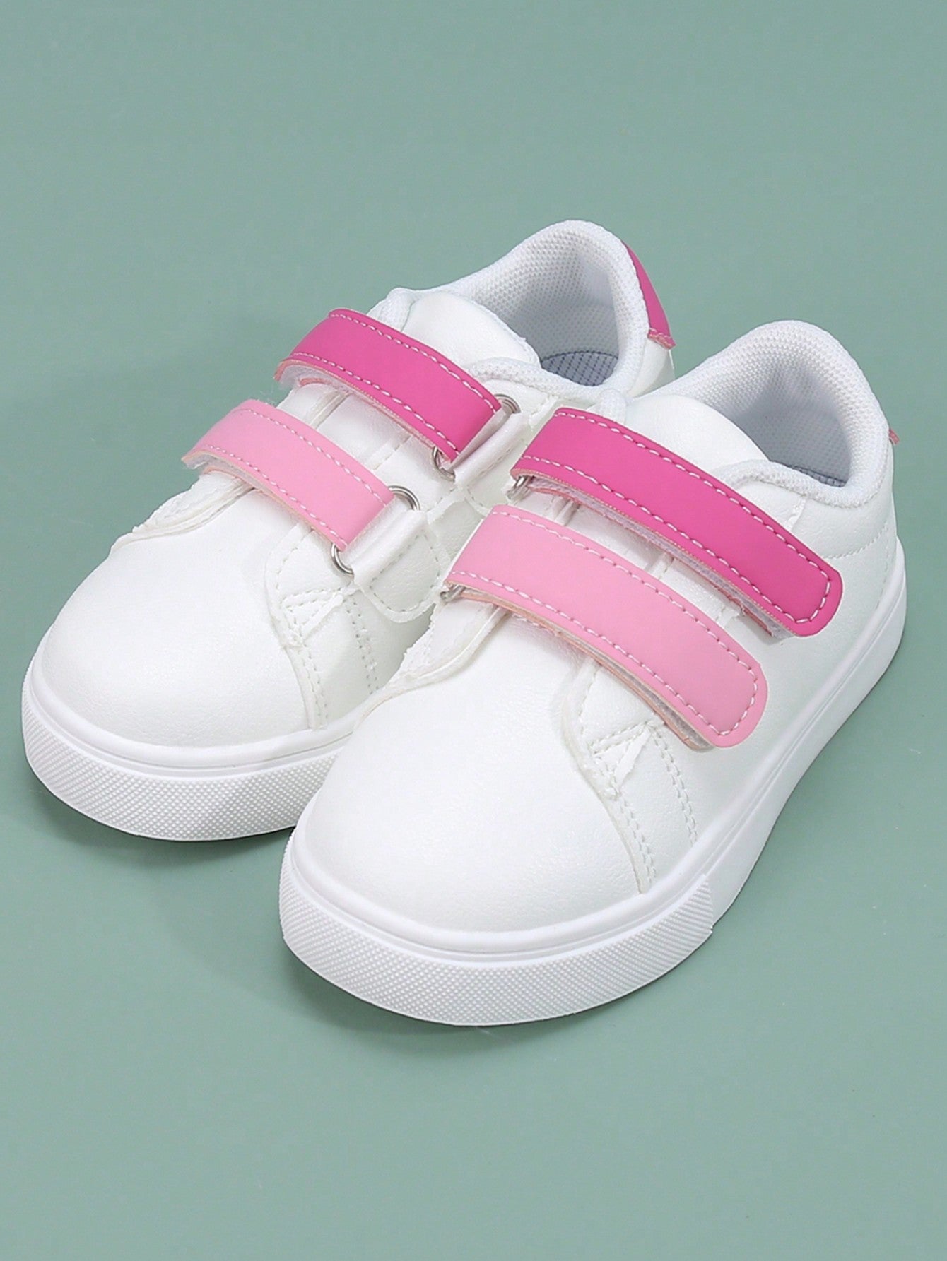 أحذية رضّع رياضية