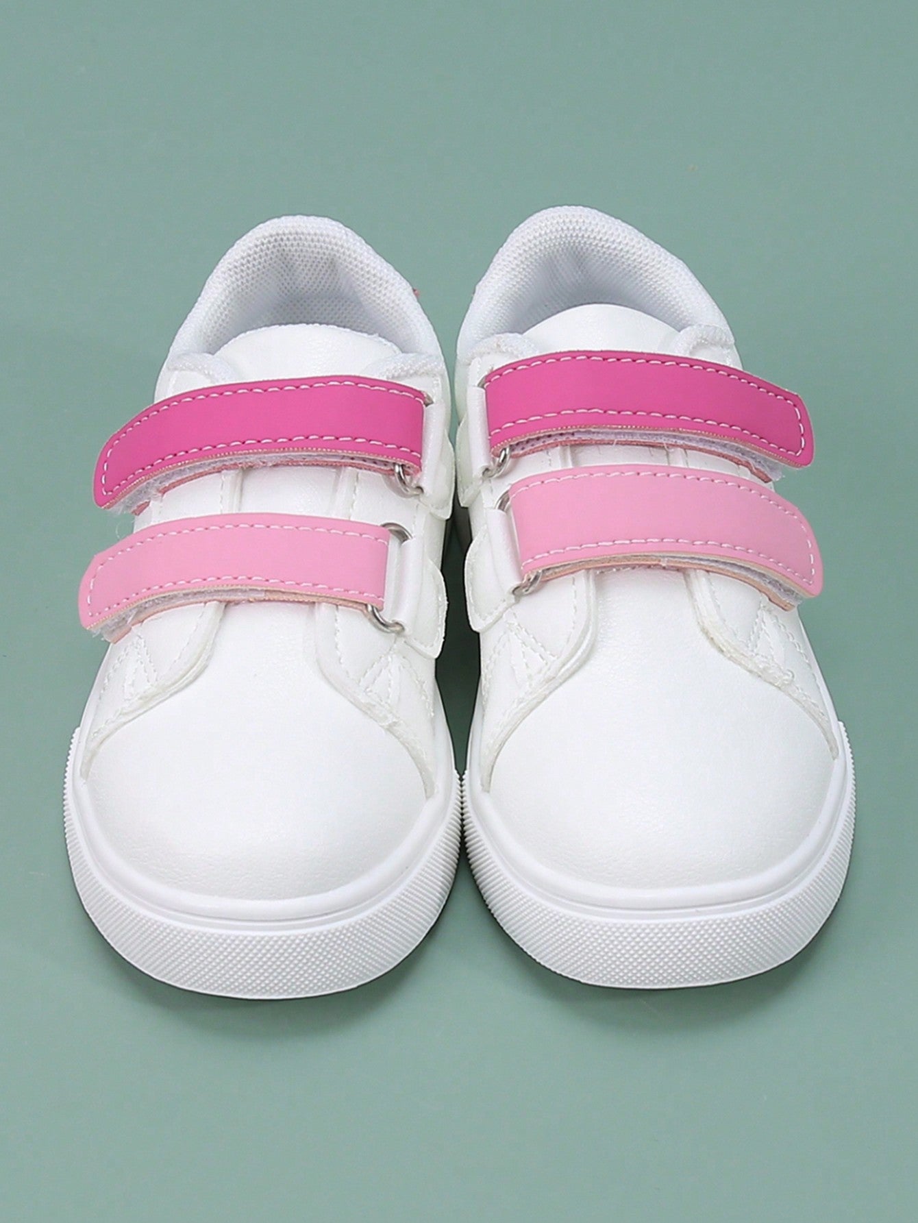 أحذية رضّع رياضية