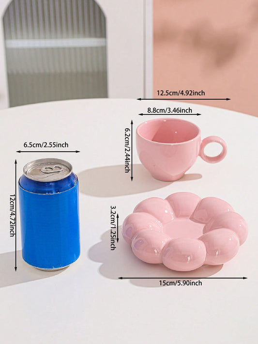 أكواب وصواني