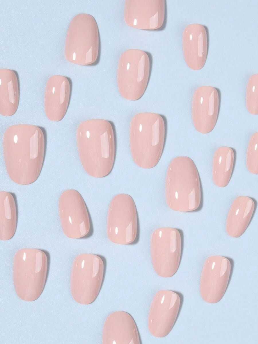 أظافرالبيج البيضاوي القصير