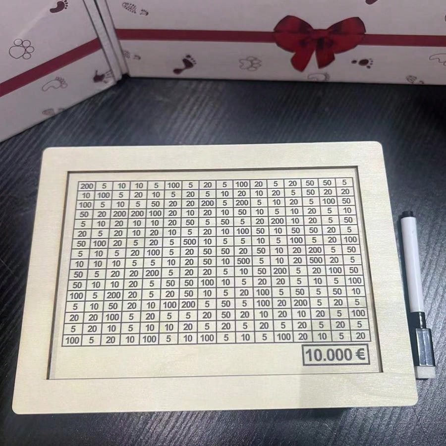 صندوق أموال خشبي أبيض يحتوي على عداد لمكتب المنزل لتوفير النقد