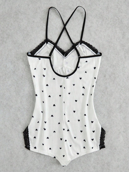 رومبر كامي أبيض مع طباعة قلب وتباين الدانتيل للنساء