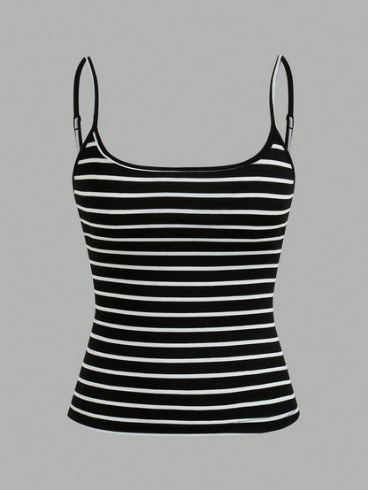 قطع حمالات غير رسمية مخططة باللونين الأسود والأبيض للنساء ،