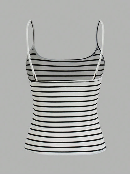 قطع حمالات غير رسمية مخططة باللونين الأسود والأبيض للنساء ،