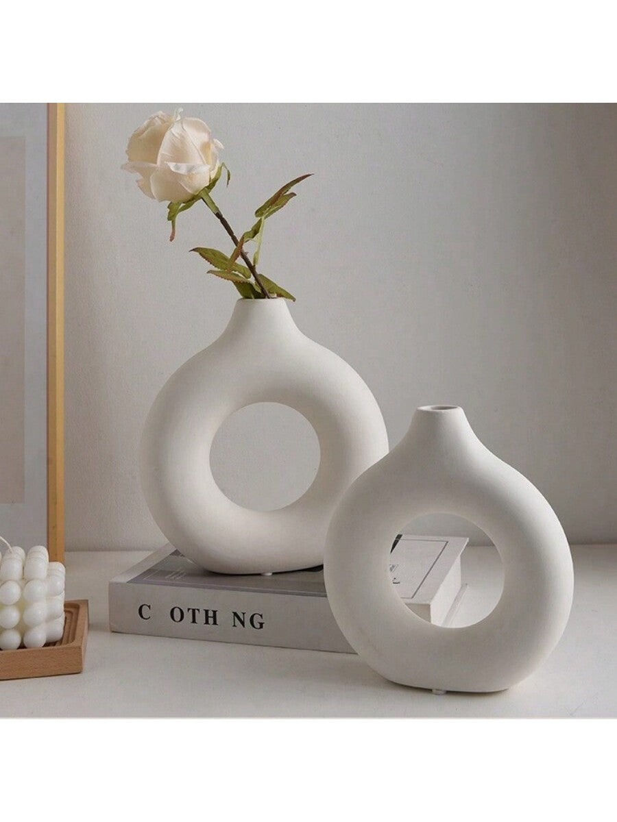 زهرية دائرية بلاستيكية بيضاء للزينة بتصميم محاكي للزهور الجافة، زهرية فنية لتنسيق الزهور، زينة بسيطة لغرفة المعيشة أو قاعة العرض