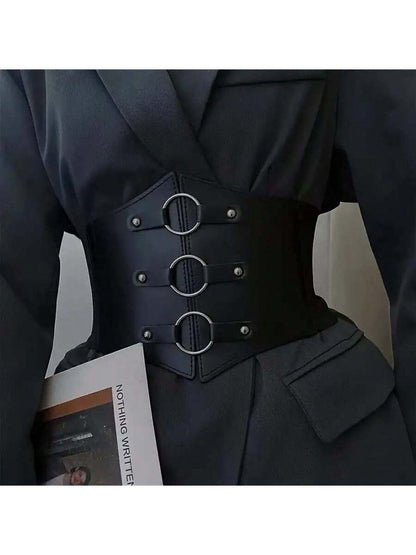 حزام بثلاثة أزرار بطراز جوتيك