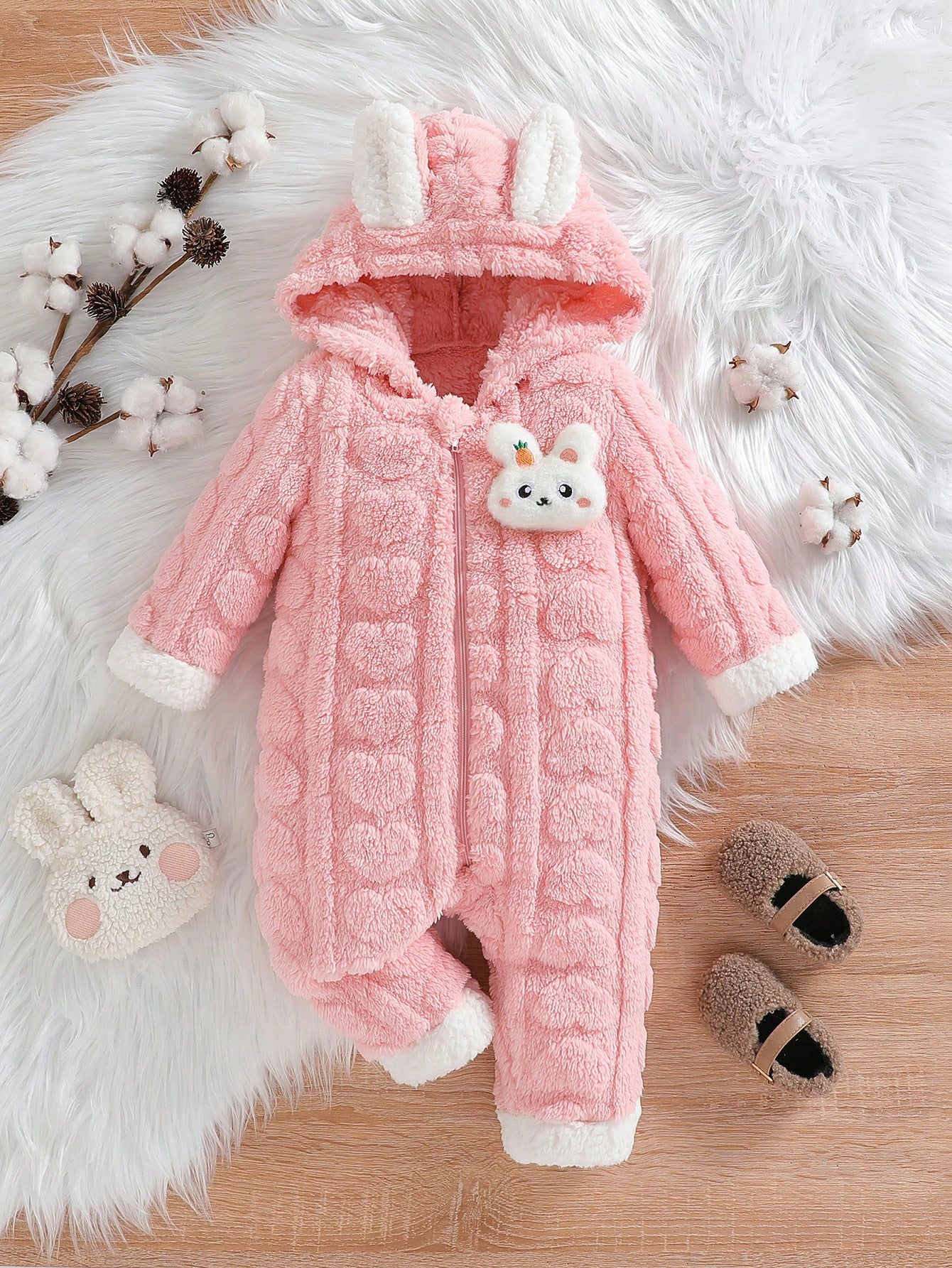 بدلة رومبر سميكة بأذنين الأرنب بغطاء للفتيات الرضع لفصل الشتاء