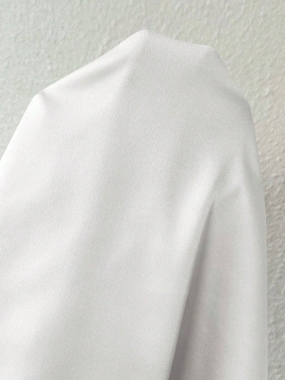 ملابس علوية نسائية