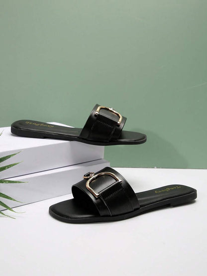 صنادل نسائية أنيقة مسطحة