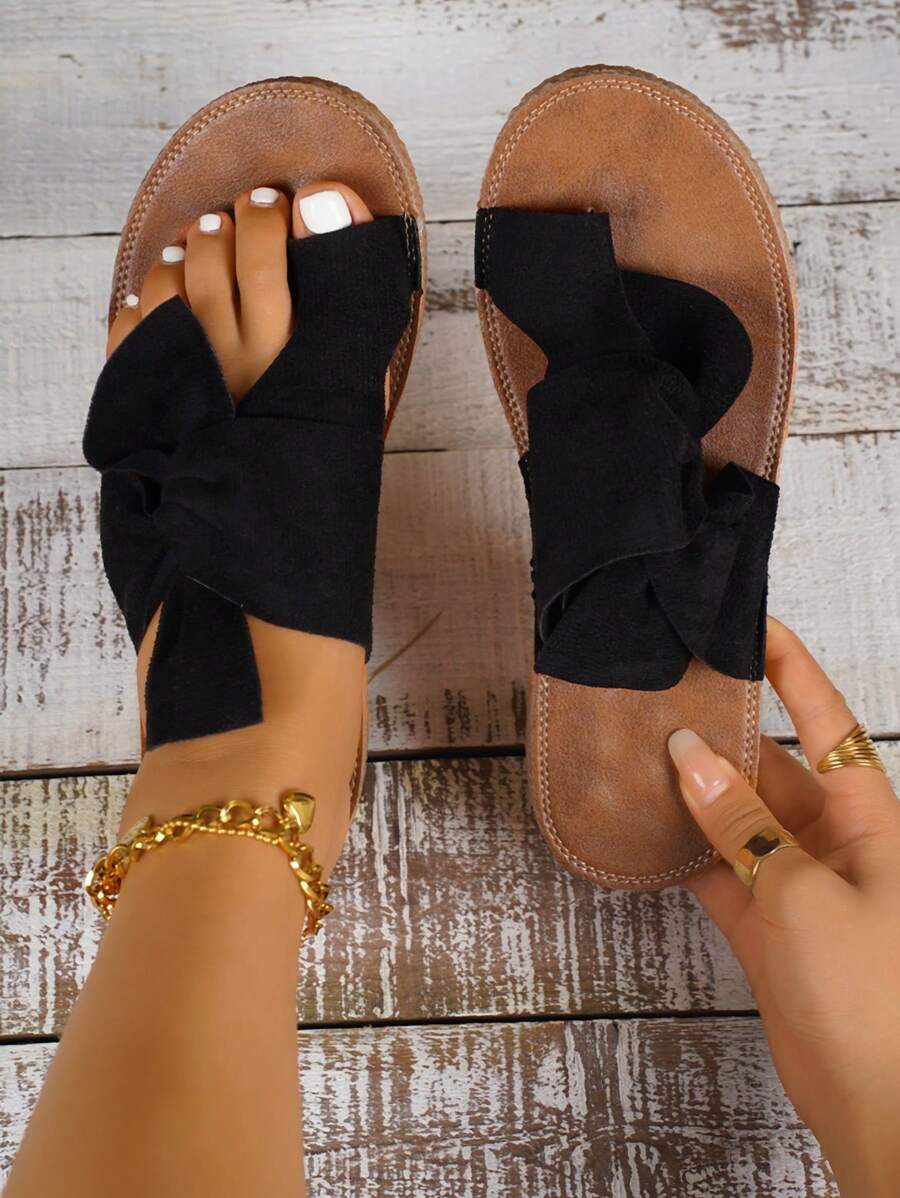 صنادل نسائية