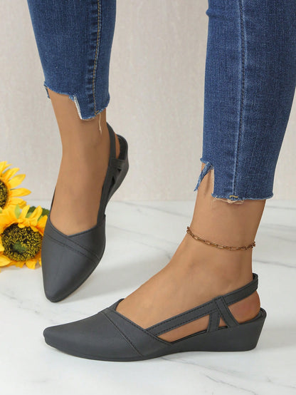 حذاء نسائي بكعب صلب مغلق بإبزيم كاحل ونعل سميك لصنادل الصيف