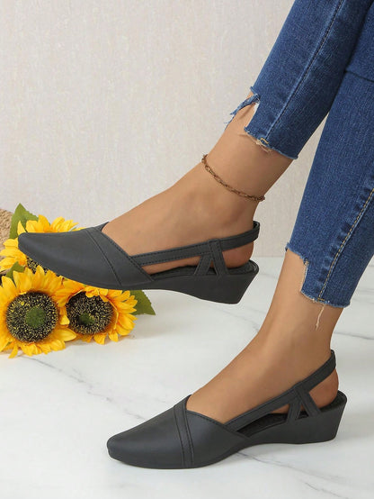 حذاء نسائي بكعب صلب مغلق بإبزيم كاحل ونعل سميك لصنادل الصيف