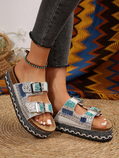 نعل نسائي سميك لصندل قوي جديد 2024 للربيع والصيف، بمشبكين مزدوجين وتزيين بالراين