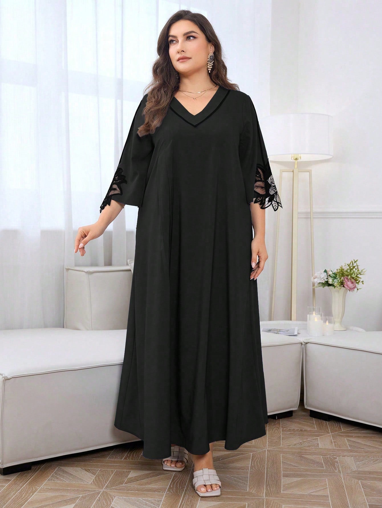 فستان بأكمام طويلة فضفاض متواضع بلون أحادي لحجم كبير للاستخدام اليومي