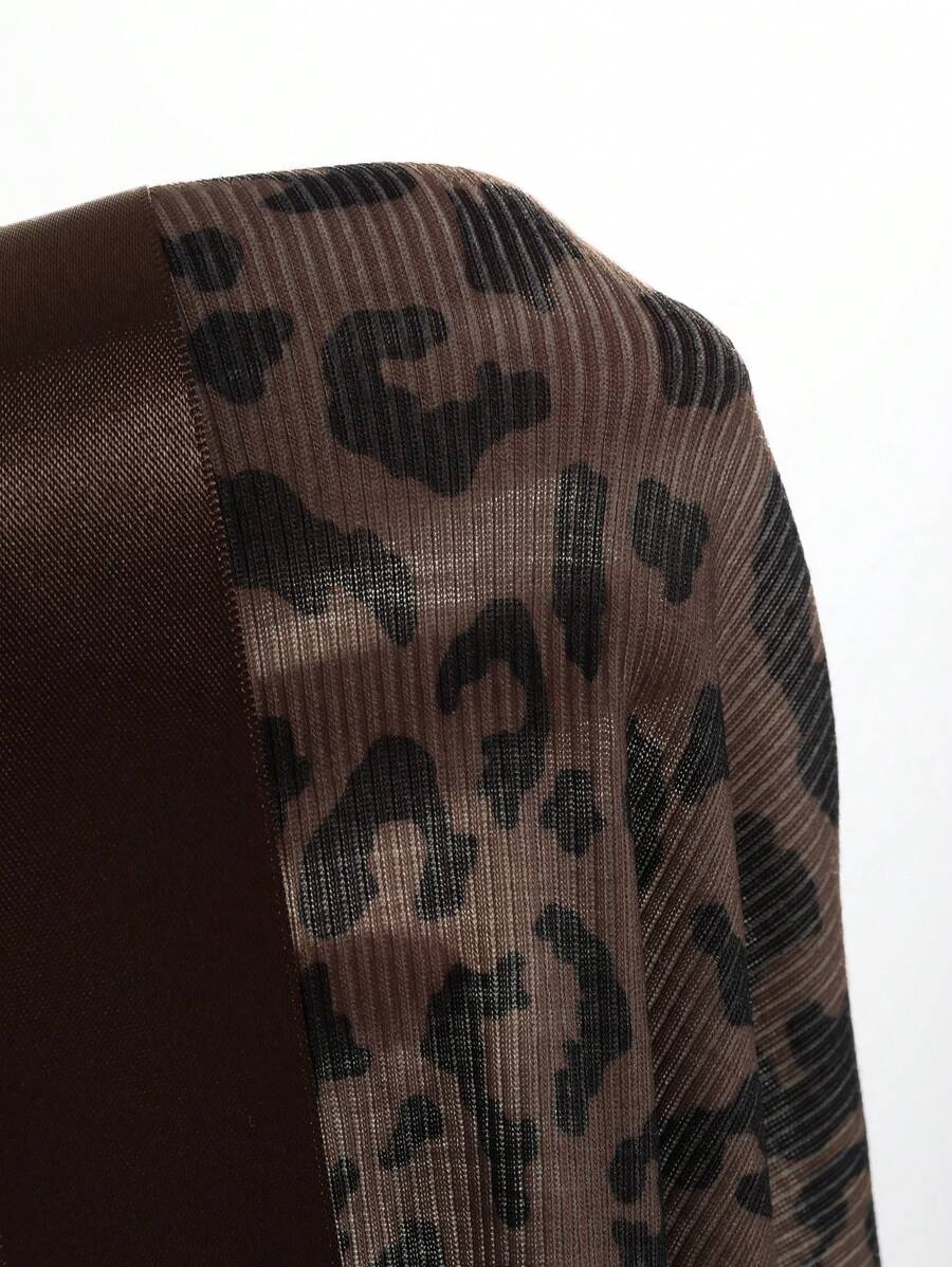 بلوزة نسائية