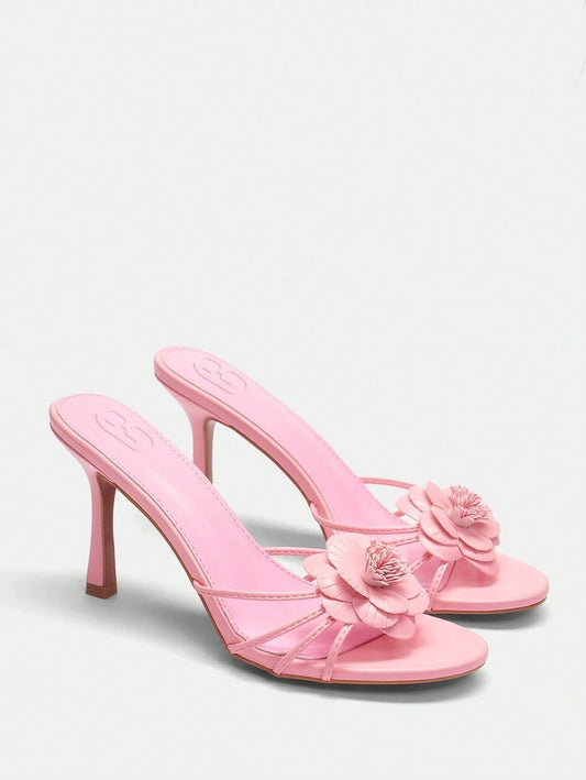 صنادل نسائية