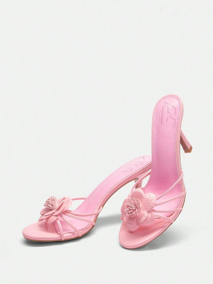 صنادل نسائية