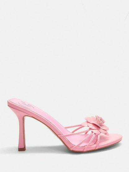 صنادل نسائية