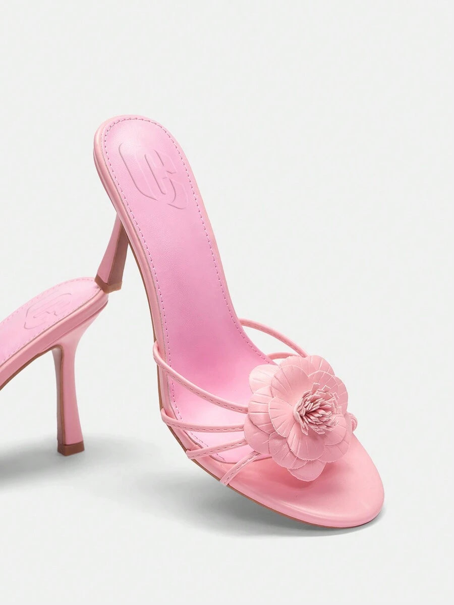 صنادل نسائية