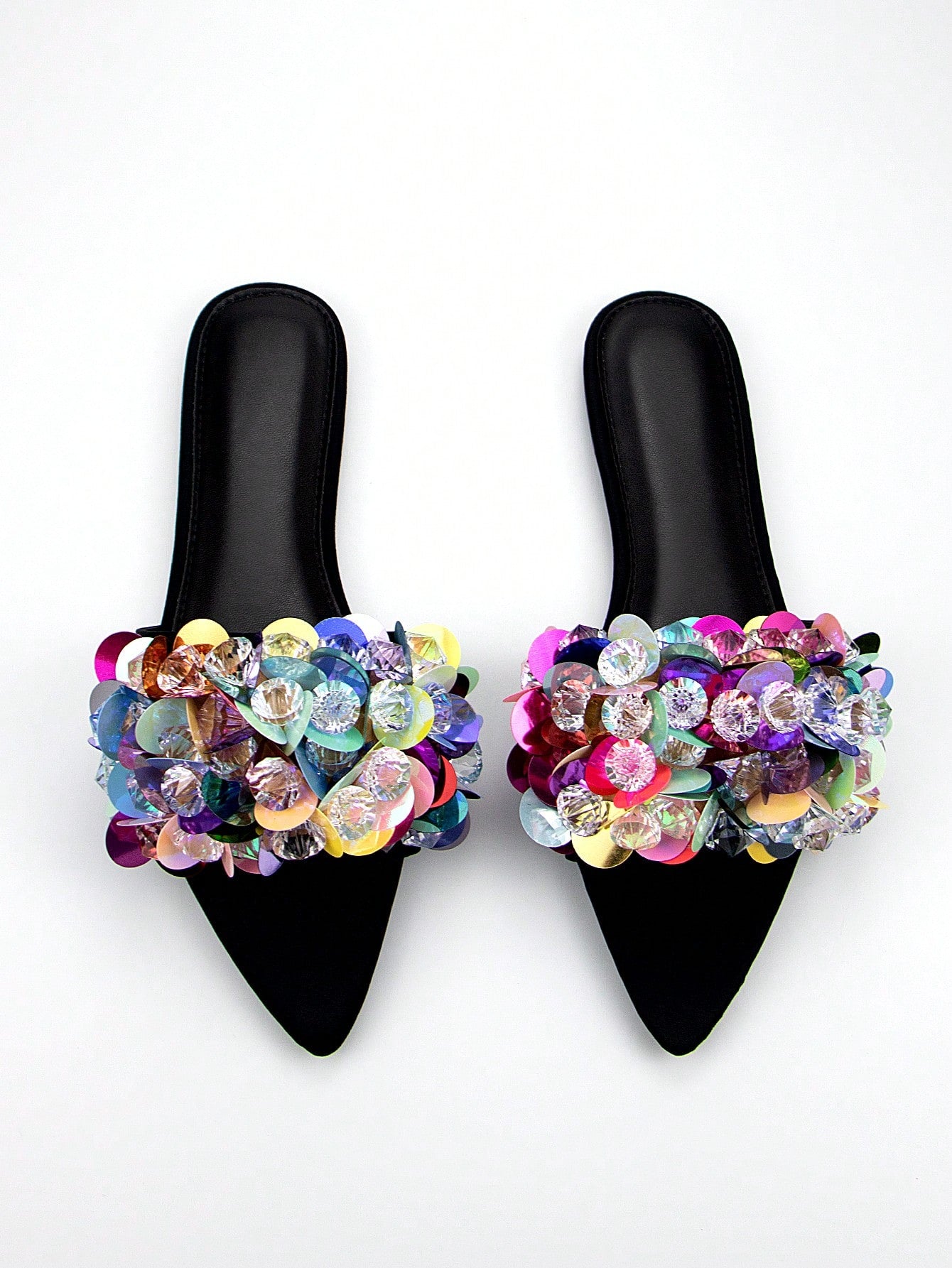 صنادل مسطحة نسائية