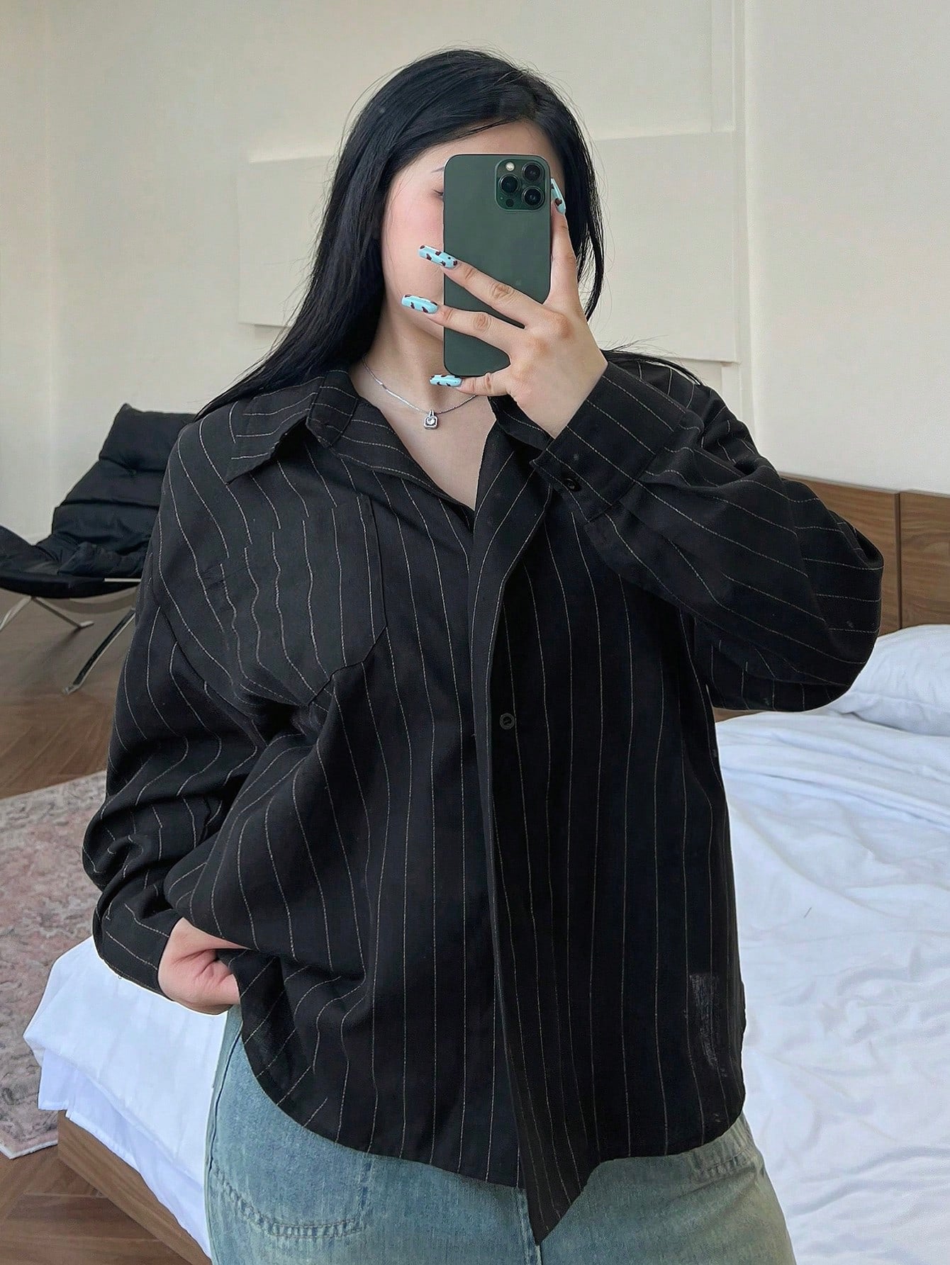 قميص نسائي بأكمام طويلة بأسلوب بسيط أحادي اللون للاستخدام اليومي مقاسات كبيرة