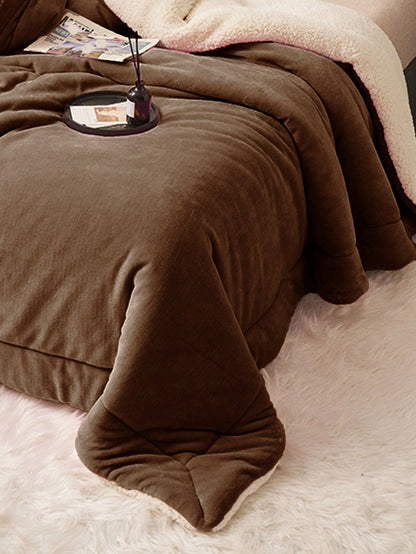 بطانية ناعمة وسميكة من الفليس بلون قهوة داكن ومحلب