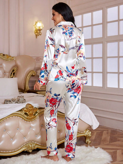 طقم بيجامات/ مجموعة بيجامات من الساتان بطباعة الأزهار والطيور
