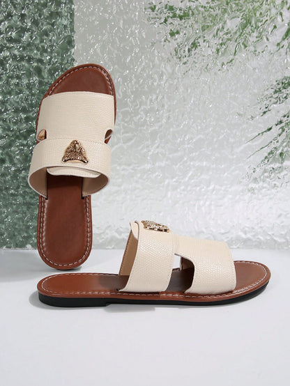 صنادل شرائح مزينة بعنصر معدني بنمط النمر للنساء، صنادل شاطئية مفتوحة الأصبع أنيقة مسطحة للصيف