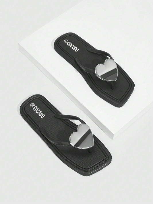 شبشب فليب فلوب مزخرف على شكل قلب معدني أسود