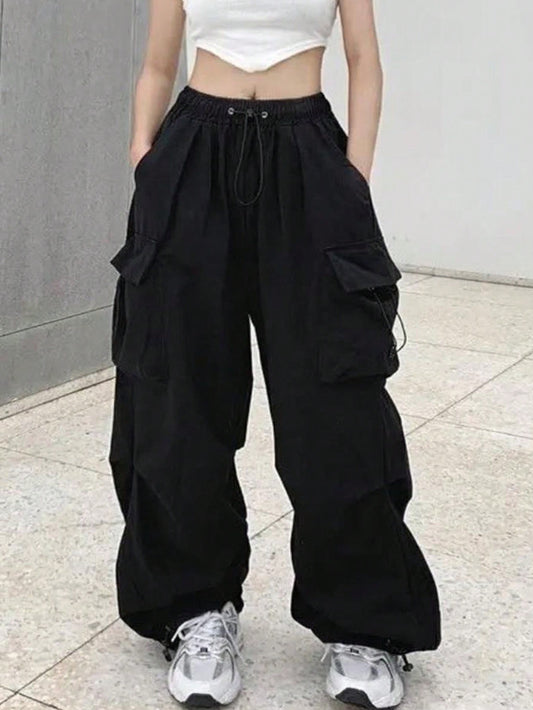 سراويل شحن سوداء فضفاضة متحررة مع جيوب كبيرة الحجم للاستخدام اليومي العادي