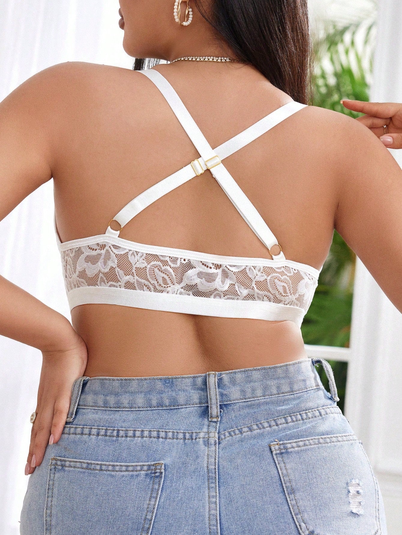 صدرية بدون صلب مع حمالة صدر مقاس كبير