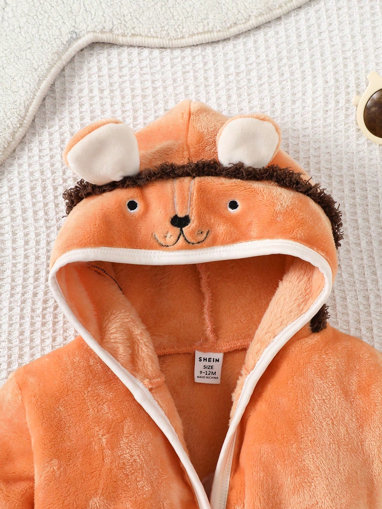 ثوب راحة طويل البطانية بقلنسوة طويلة طويلة الأكمام بأسلوب بسيط برونزي للأطفال الصبية