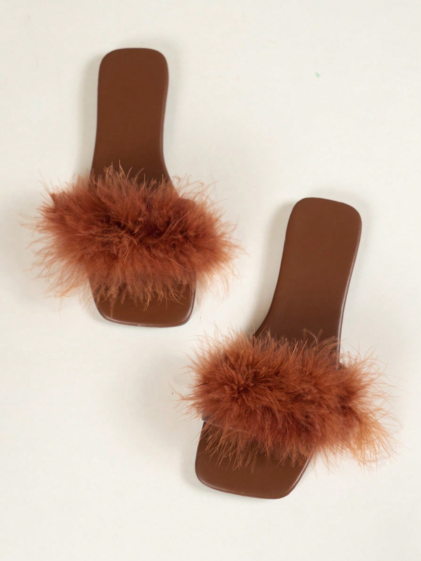 صنادل مسطحة نسائية