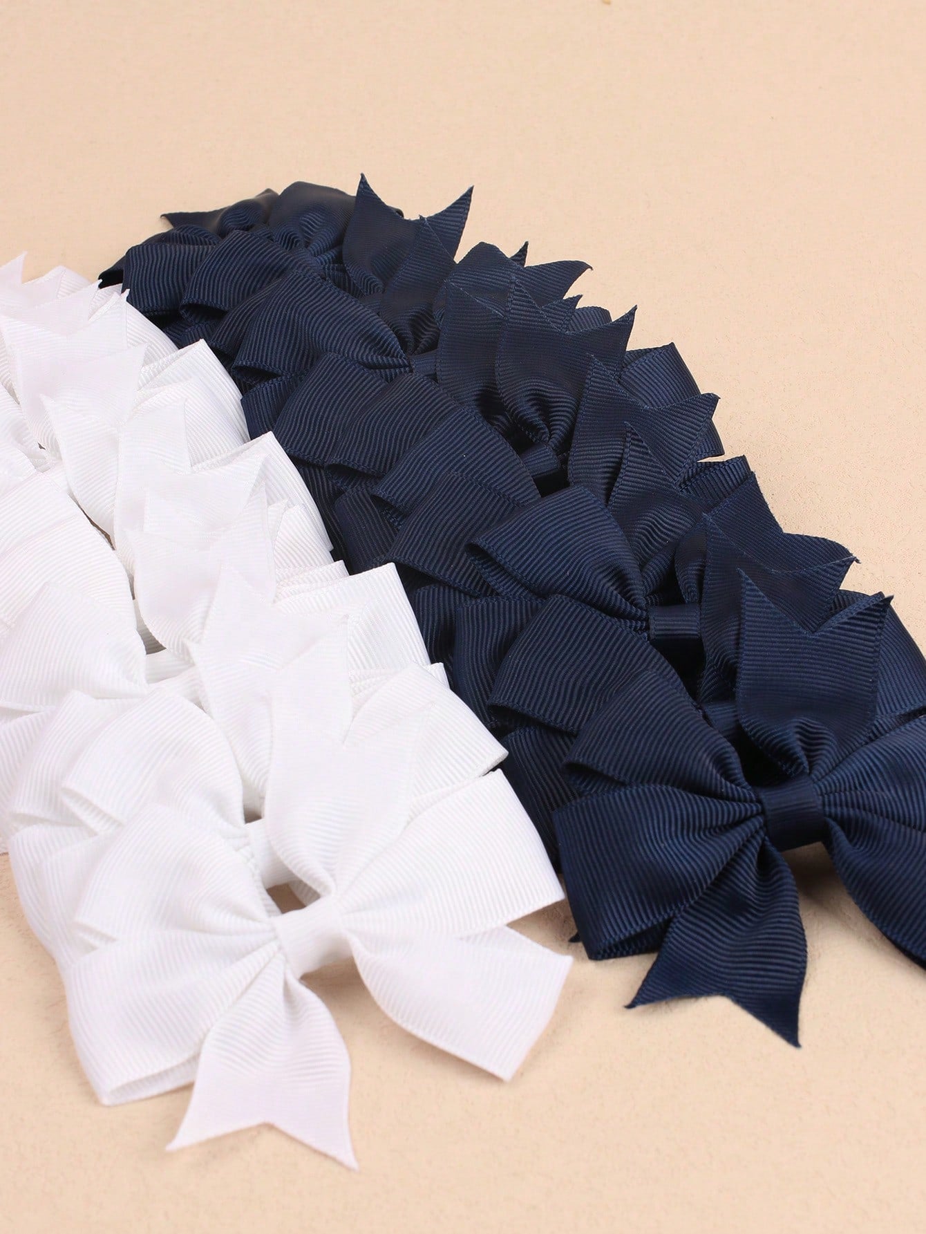 فيونكات الشعر بلون واحد للفتيات باللون الأزرق الداكن والأبيض