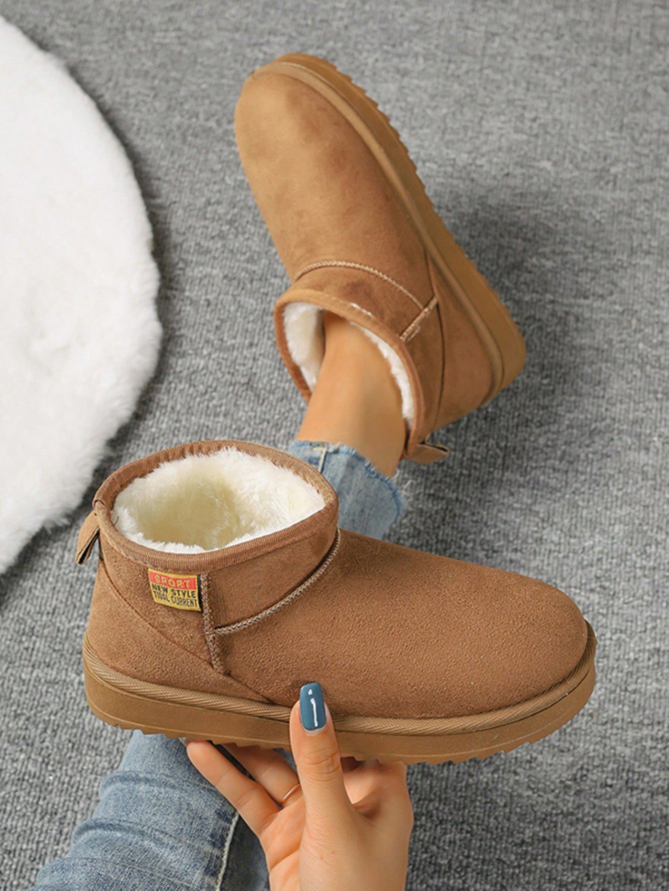 بوط نسائي شتوي جميل