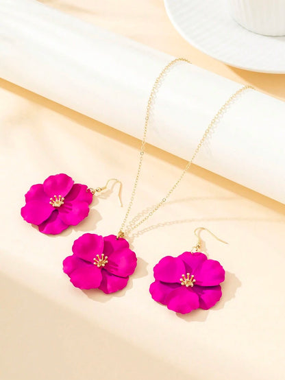 طقم قلادة و أقراط معدنية ملونة متعددة الطبقات