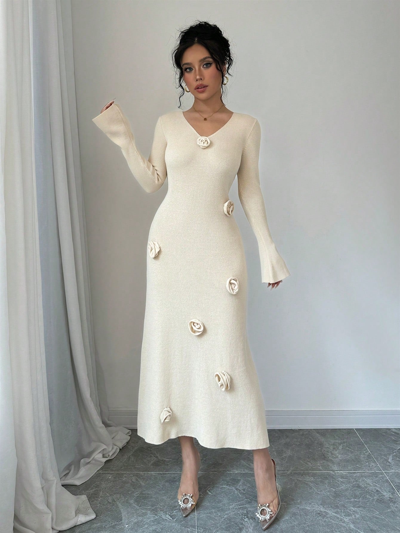 فساتين ثقيلة نسائية مطرز بزهور