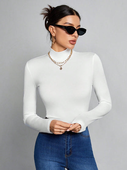 ملابس علوية أبيض عالي الياقة نحيف ذو لون أحادي مناسب للخريف والشتاء