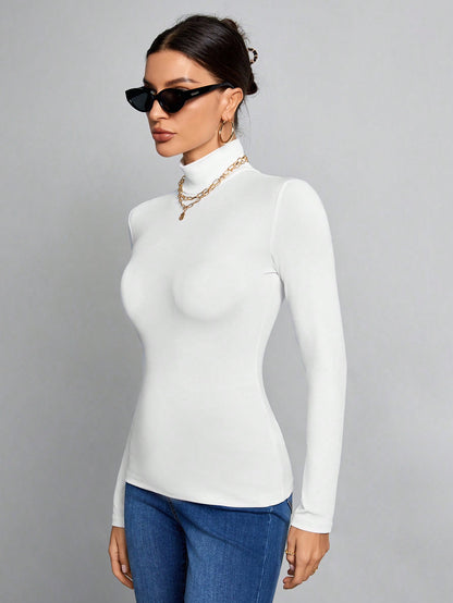 ملابس علوية أبيض عالي الياقة نحيف ذو لون أحادي مناسب للخريف والشتاء