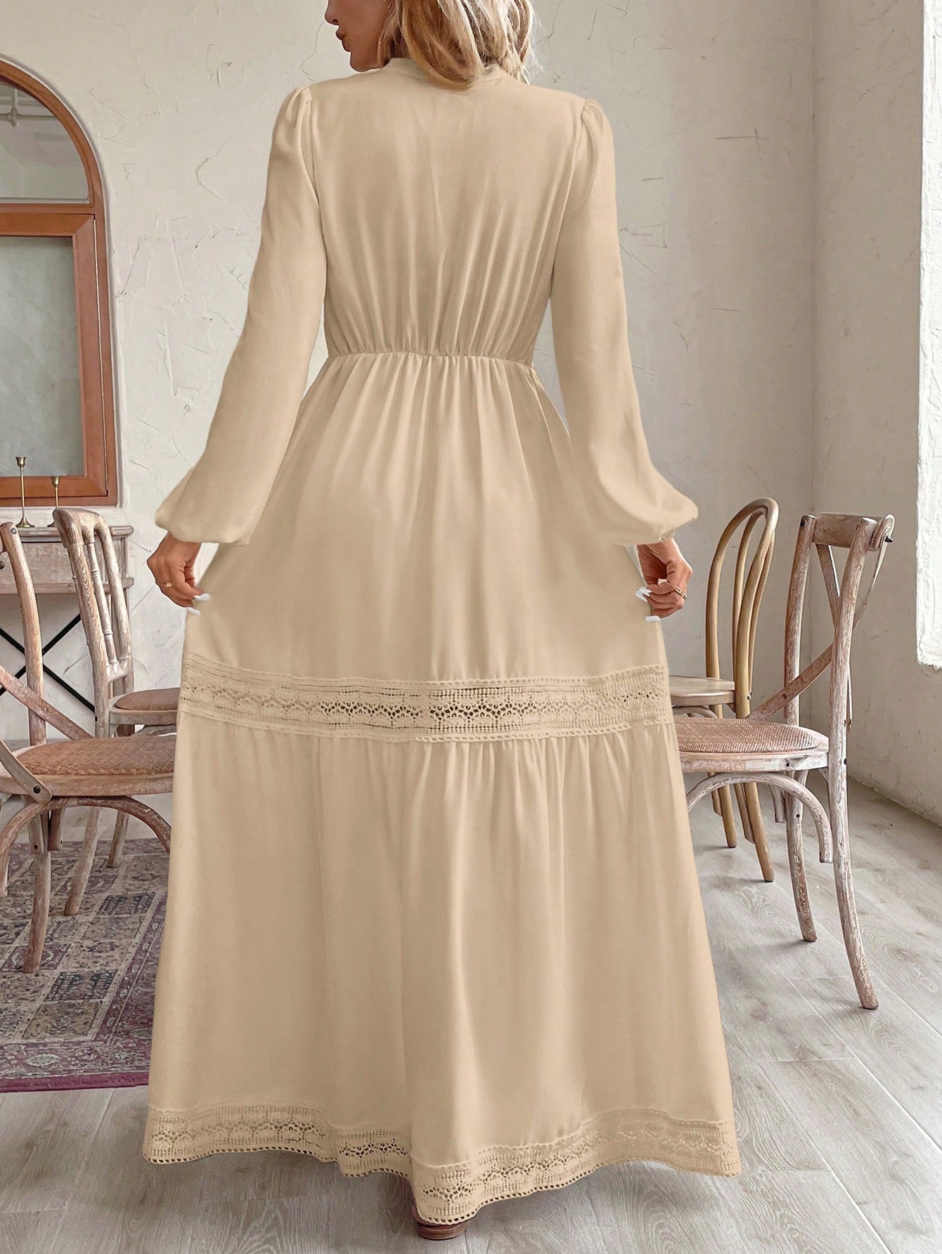 فستان كاجوال عطلة نسائي أكمام طويلة رقبة على شكل حرف V لون واحد, تفريغ و رقعة