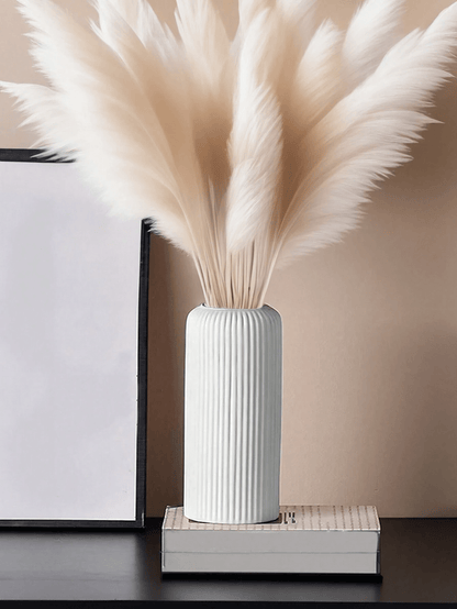 زهرية بلاستيكية بيضاء قطعة واحدة، مناسبة لتزيين بالزهور الجافة، للمنزل، الزفاف، وتزيين طاولة الطعام