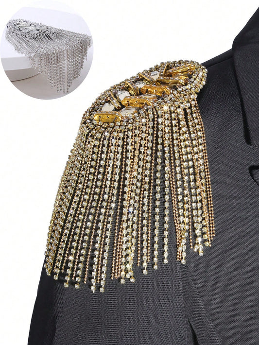 شارة للكتف مع تفاصيل زخرفية لتزيين الملابس