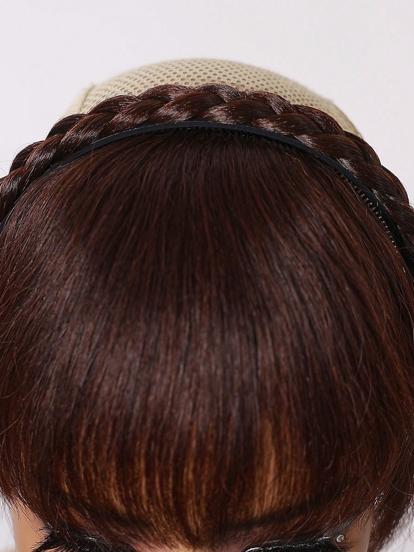 شعر بني طبيعي  الباروكات الغرة