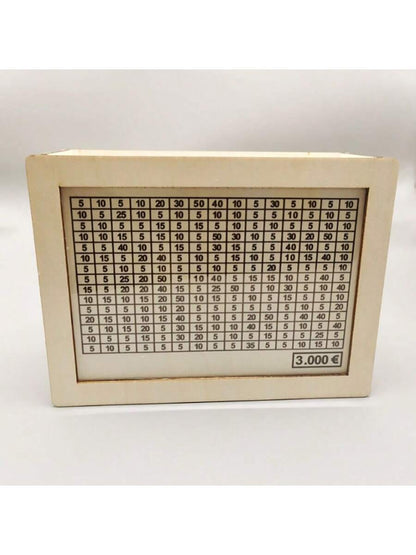 صندوق أموال خشبي أبيض يحتوي على عداد لمكتب المنزل لتوفير النقد