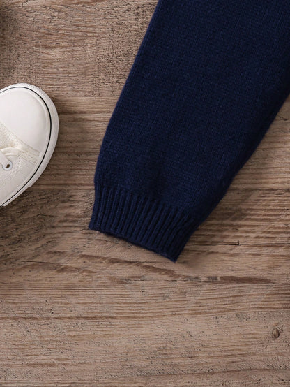 أطقم منسقة ثقيلة طفل صغير