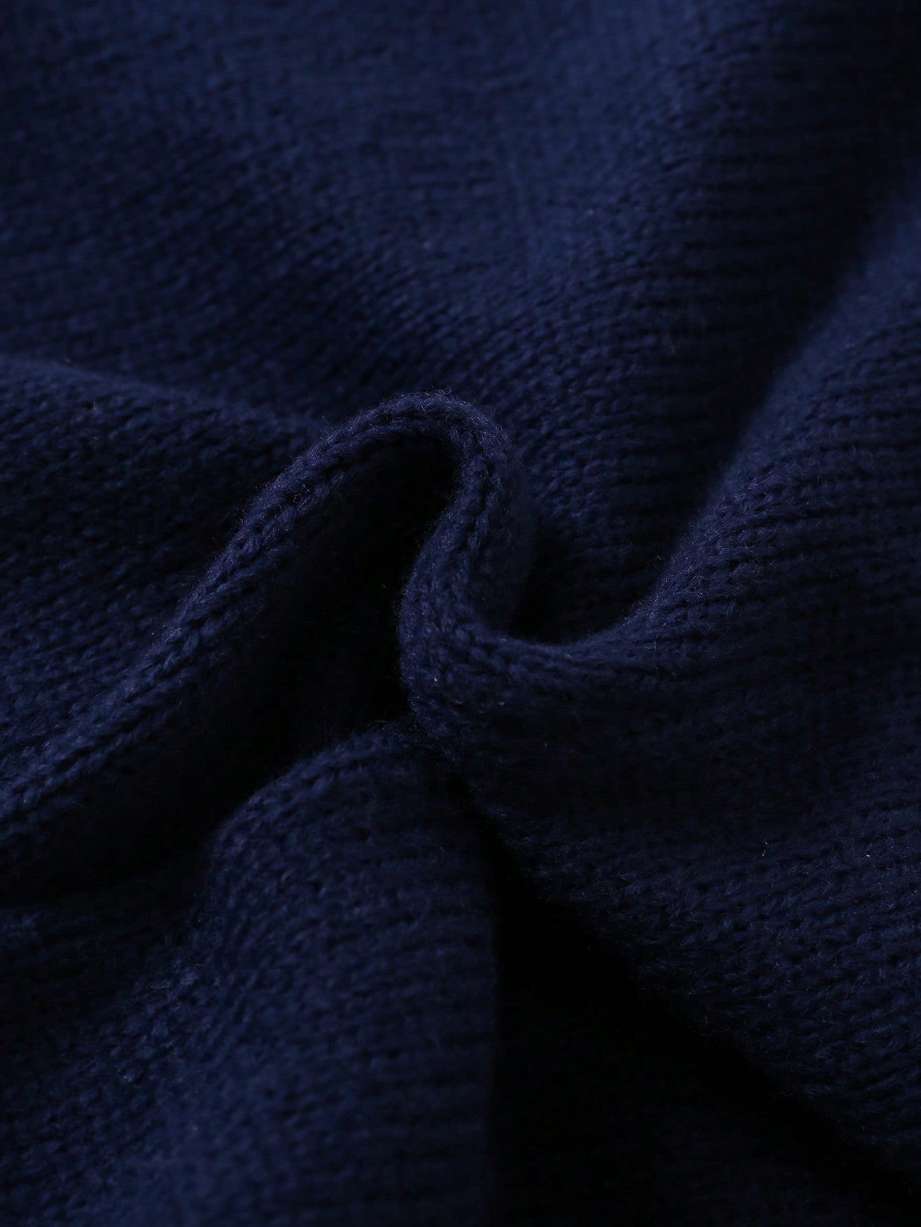 أطقم منسقة ثقيلة طفل صغير