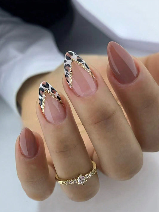 طقم أظافر